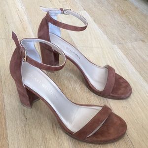Stuart Weitzman Nearlynude in saddle suede w/box